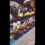 絶叫マシーンでの出来事、スカートから・・・